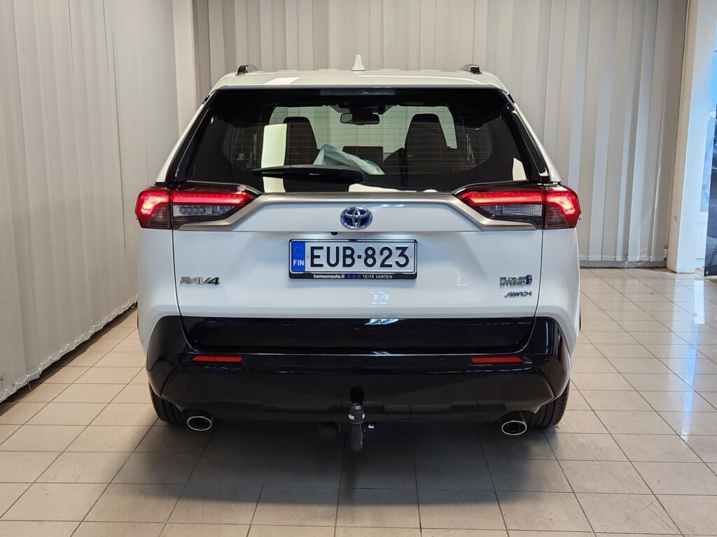 Toyota RAV4 Plug-in, image 4