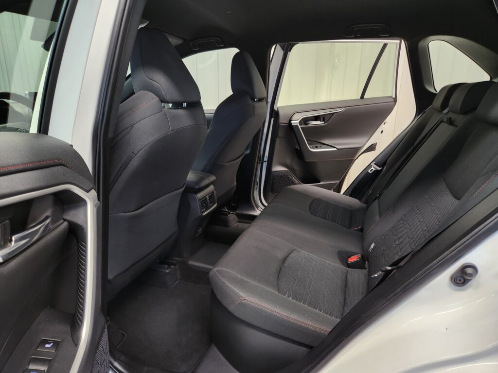 Toyota RAV4 Plug-in, image 7