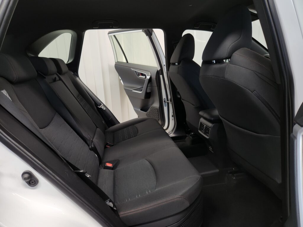 Toyota RAV4 Plug-in, image 8