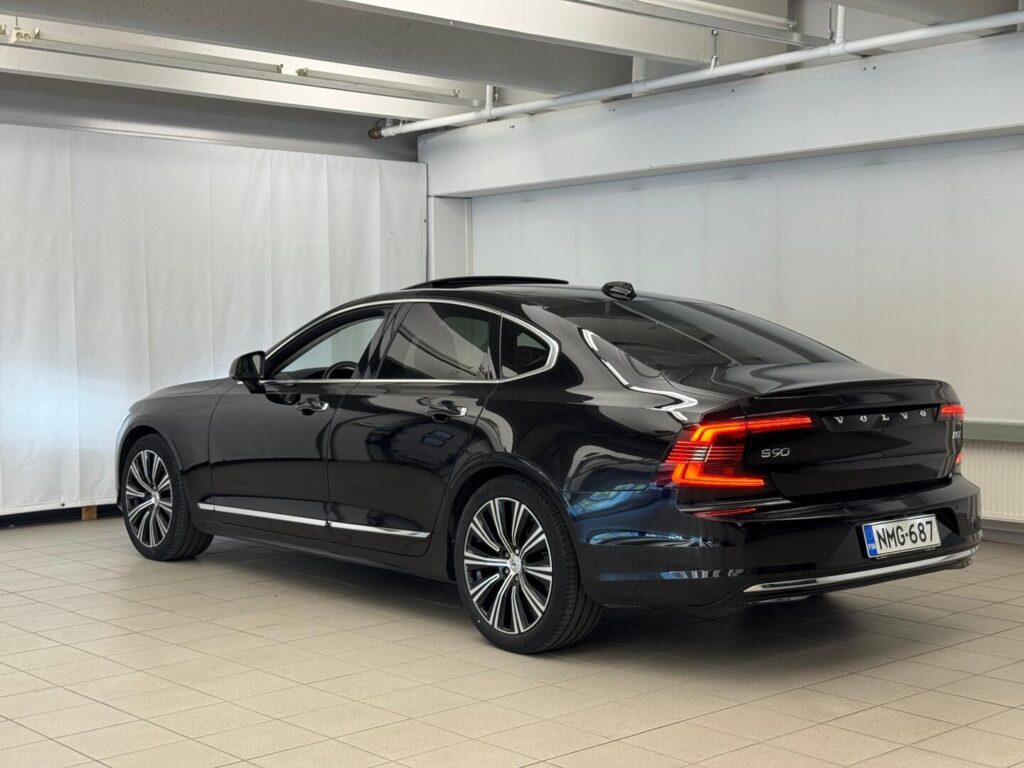 Volvo S90, image 2