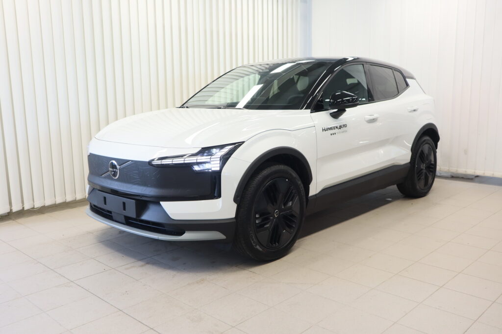Volvo EX30 Cross Country, image 1