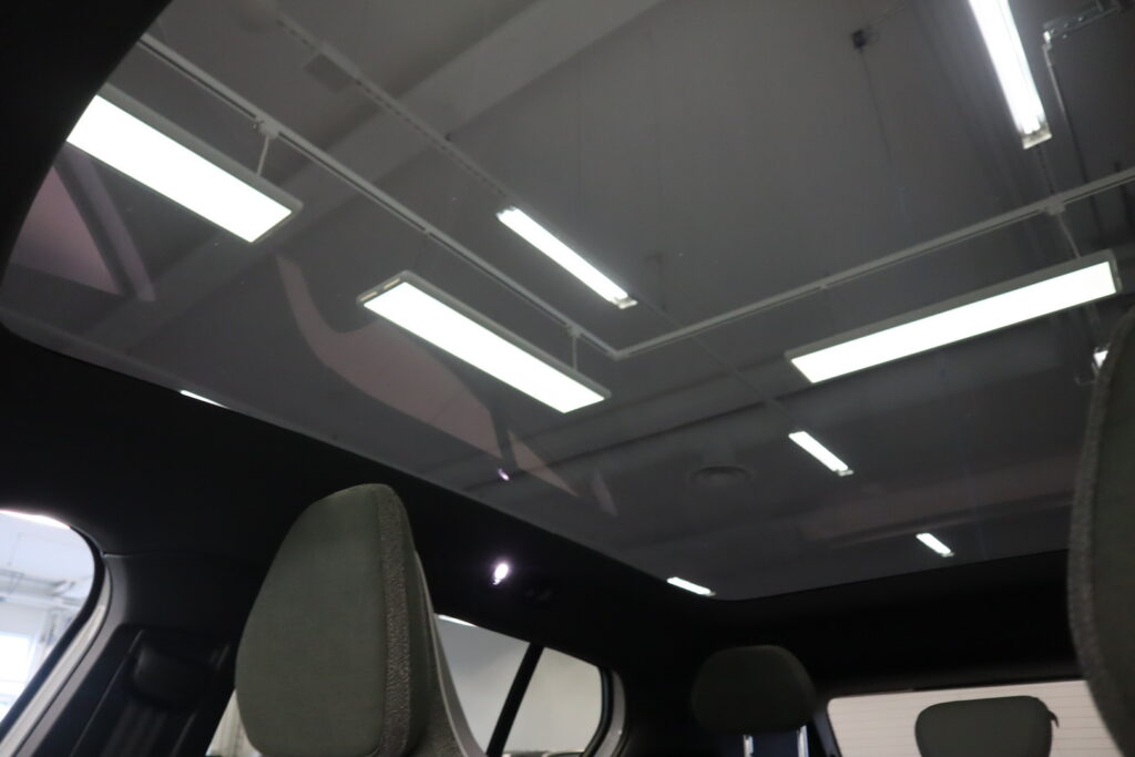 Volvo EX30 Cross Country, image 13