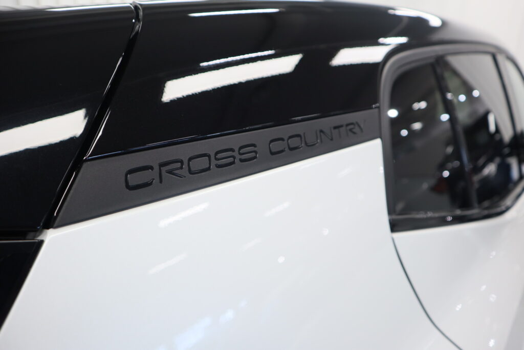 Volvo EX30 Cross Country, image 21