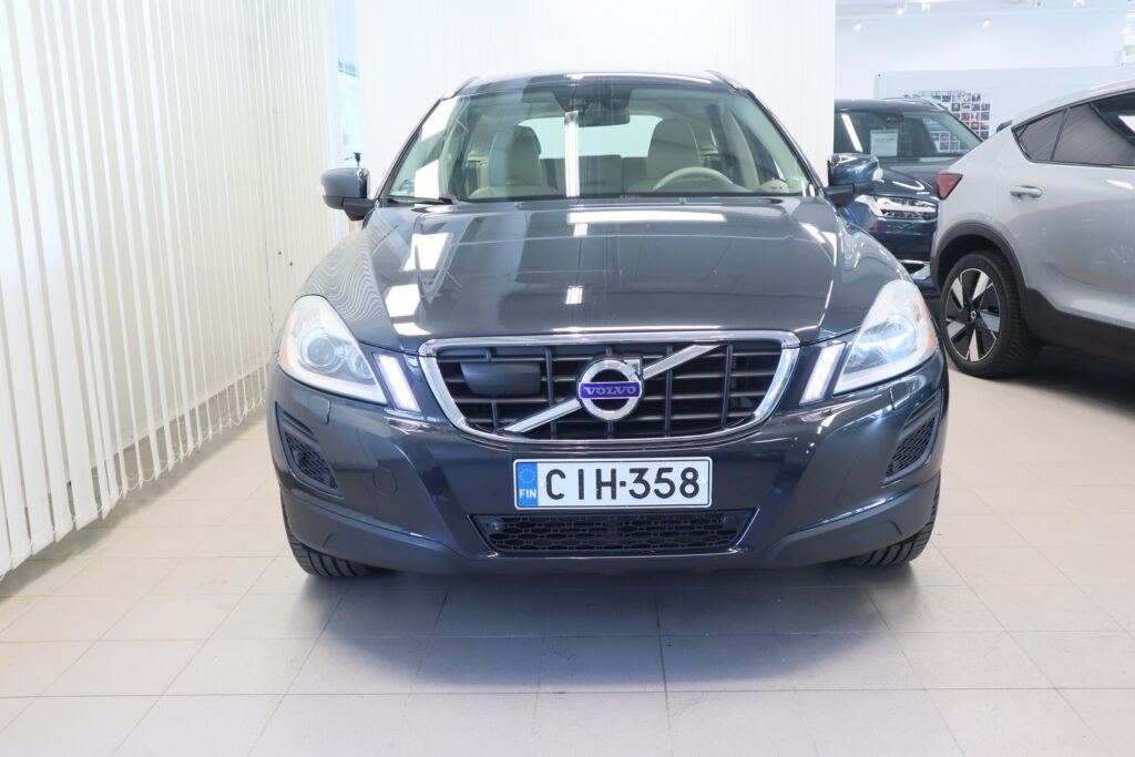 Volvo XC60, image 2
