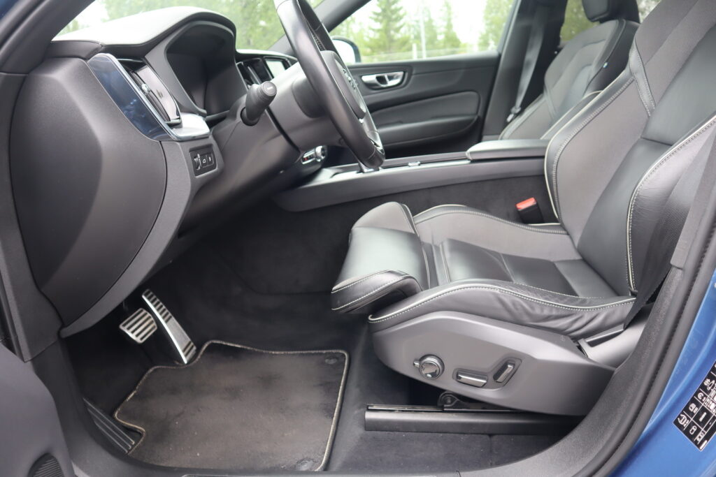 Volvo XC60, image 6