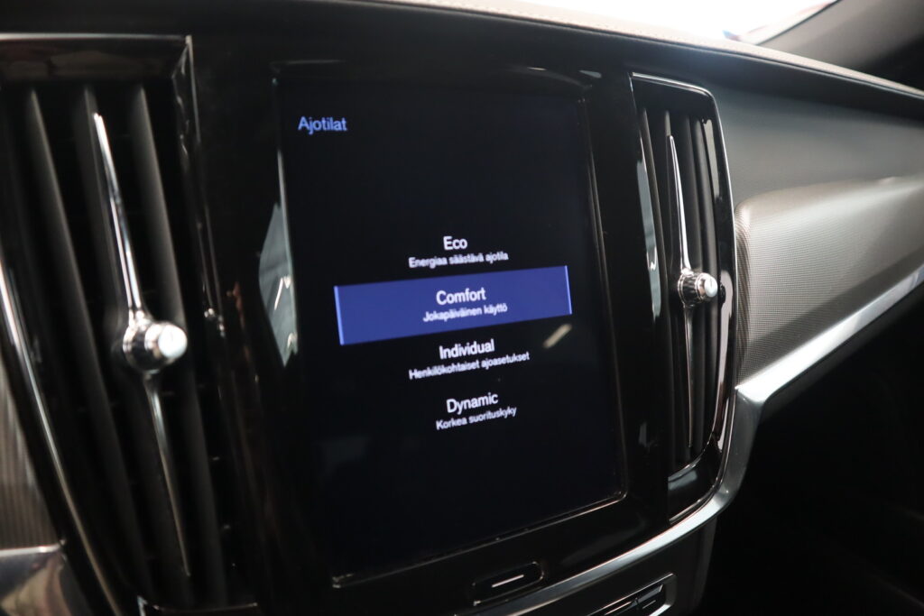 Volvo V90, image 18