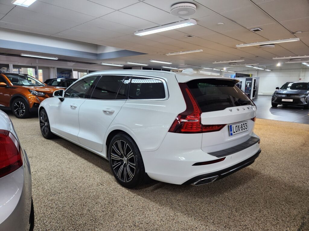 Volvo V60, image 4