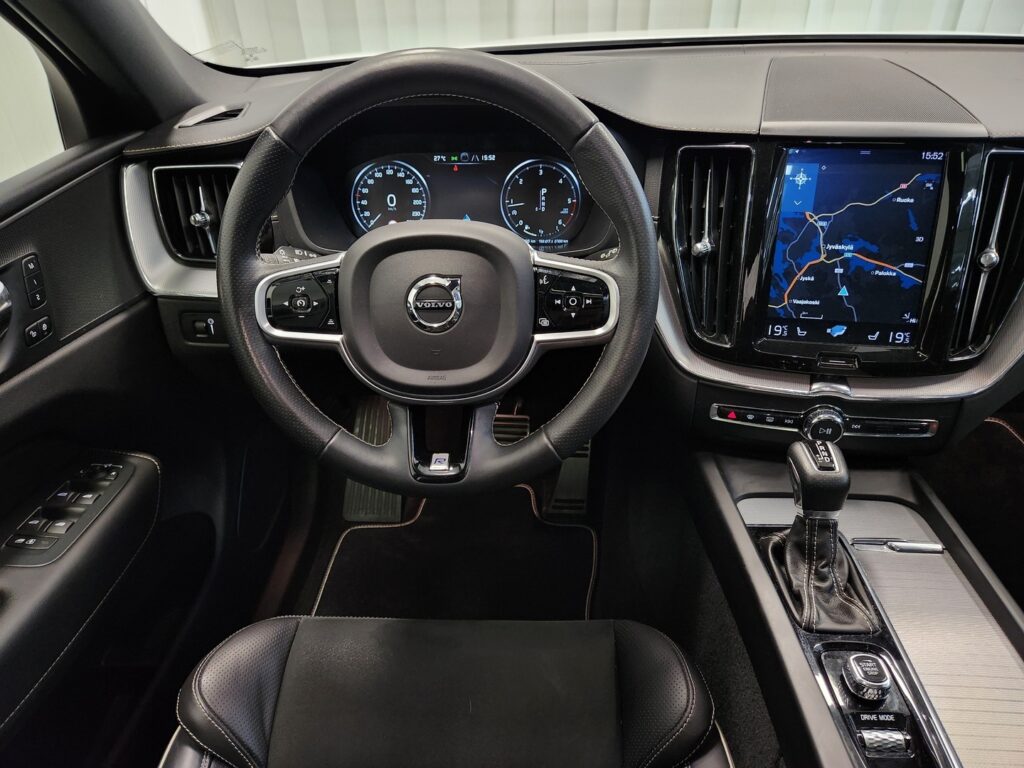Volvo XC60, image 10