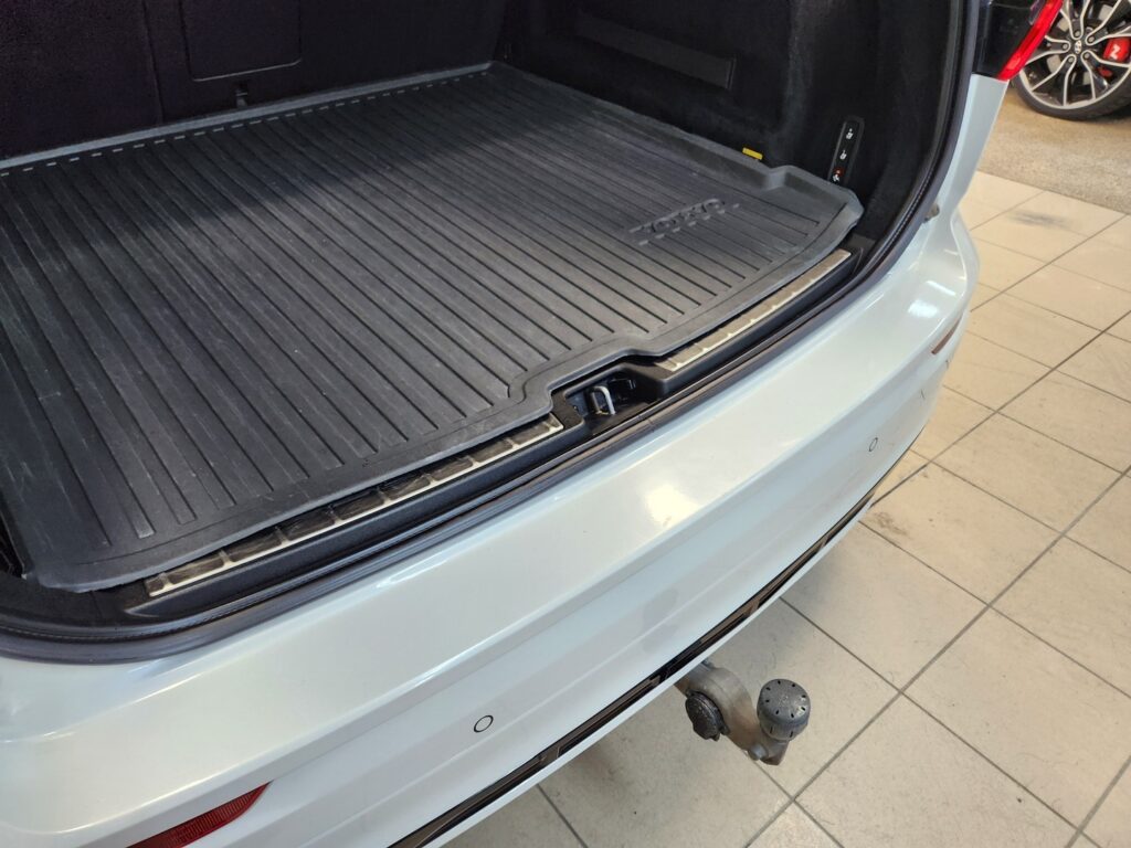 Volvo XC60, image 18