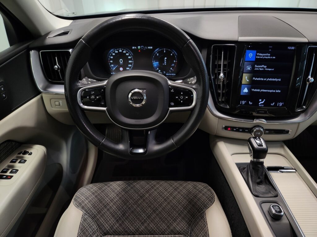 Volvo XC60, image 11