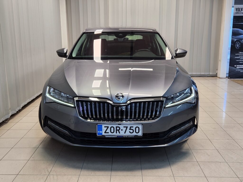 Skoda Superb, image 2