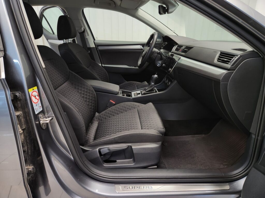 Skoda Superb, image 8