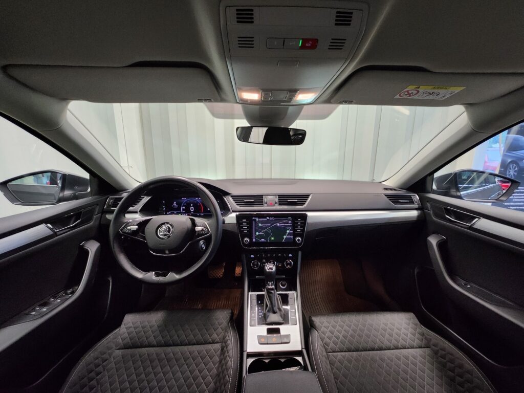 Skoda Superb, image 9