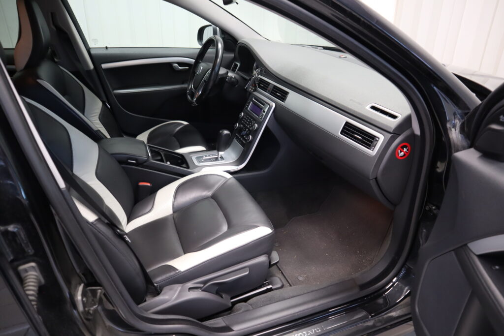 Volvo V70, image 10