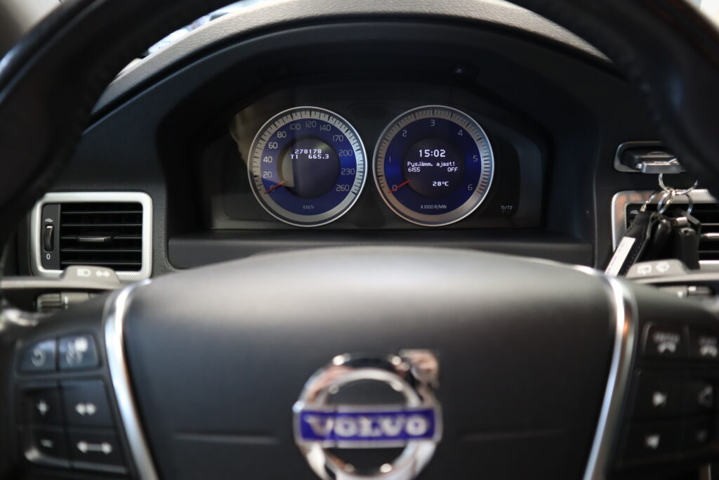 Volvo V70, image 6