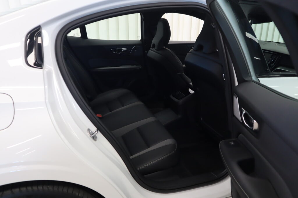 Volvo S60, image 10