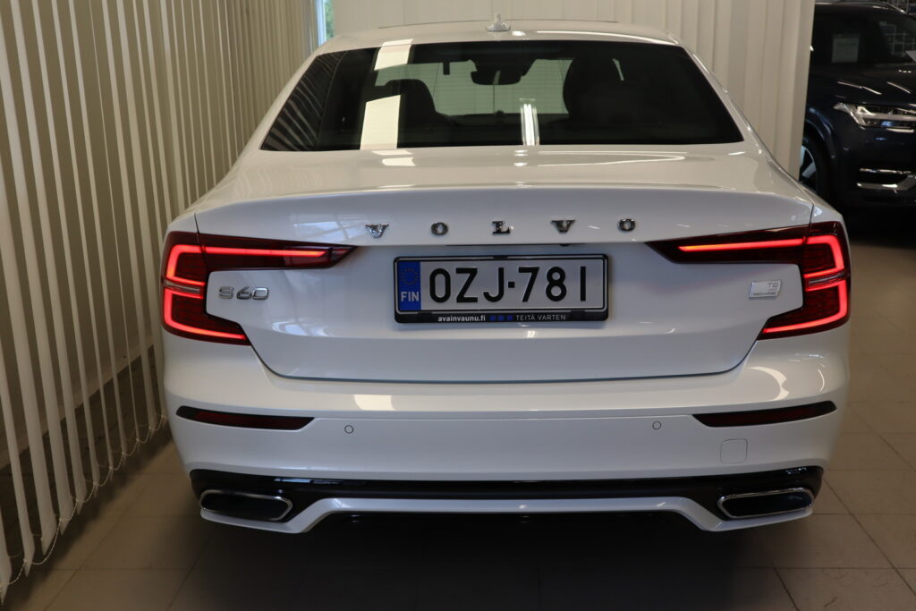 Volvo S60, image 7