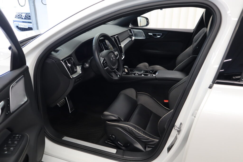 Volvo S60, image 9