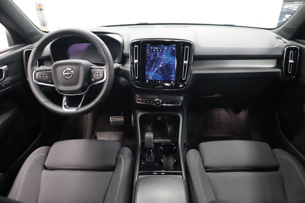 Volvo XC40, image 7