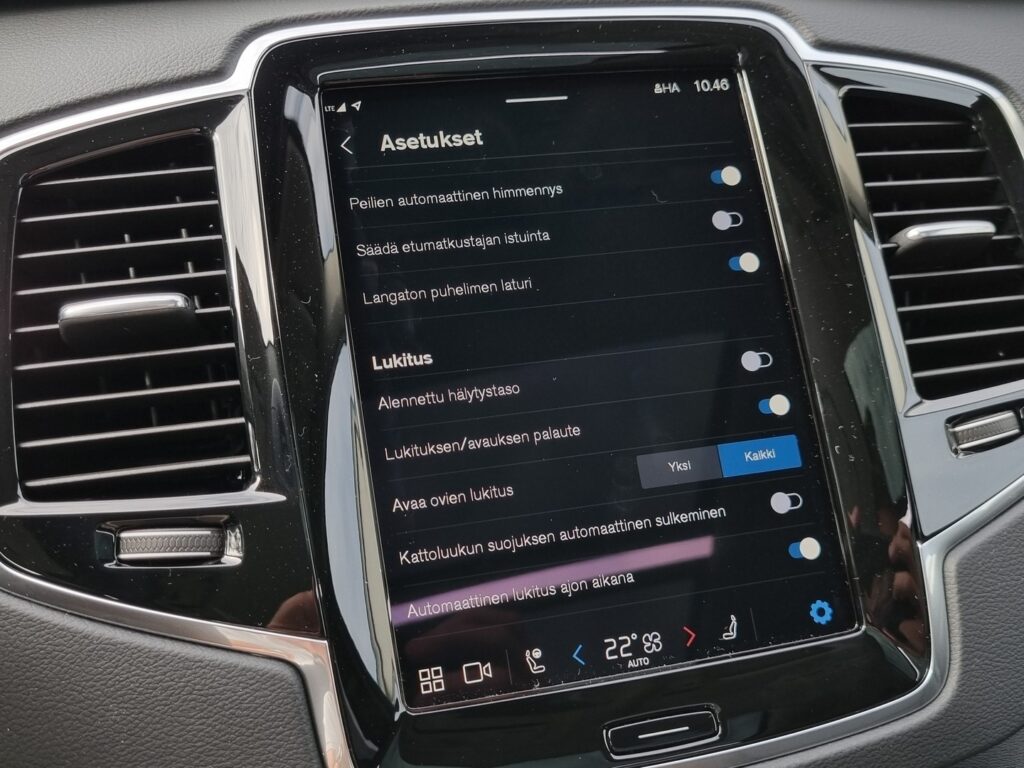 Volvo XC90, image 18