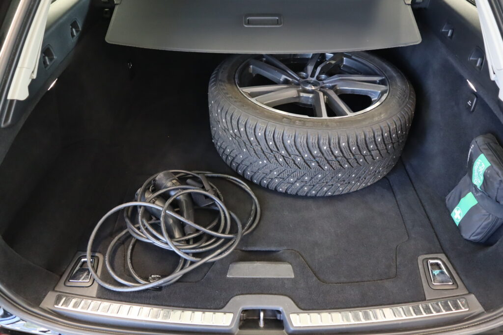 Volvo V90, image 9