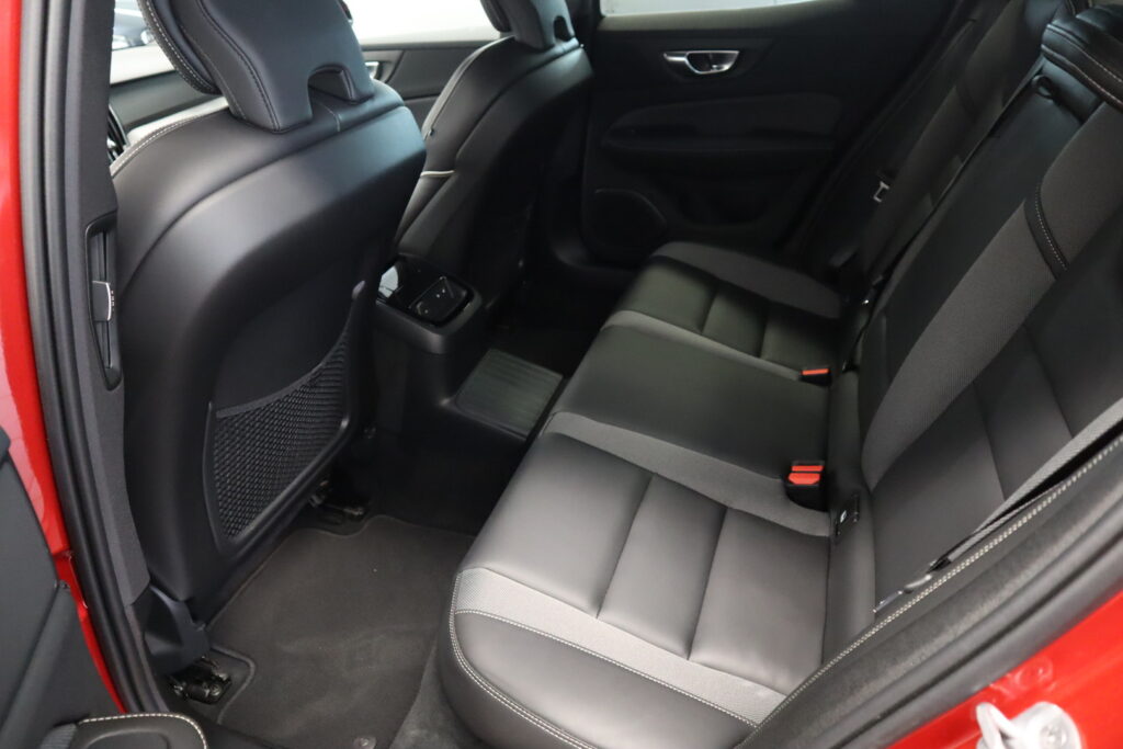 Volvo S60, image 10