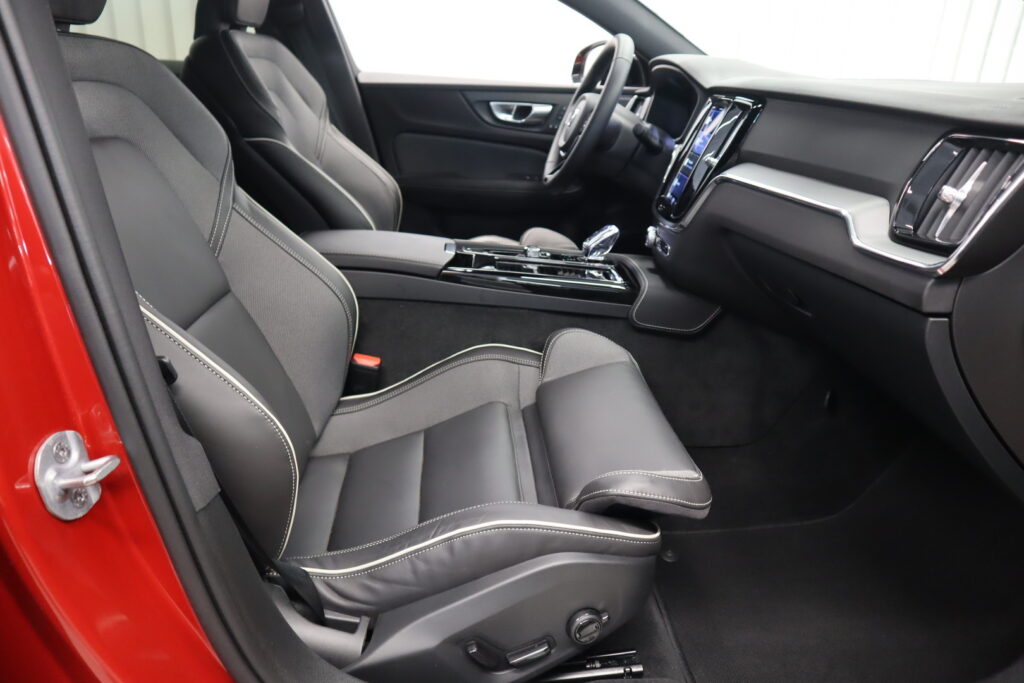 Volvo S60, image 11