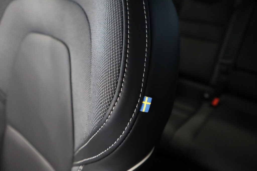 Volvo S60, image 18