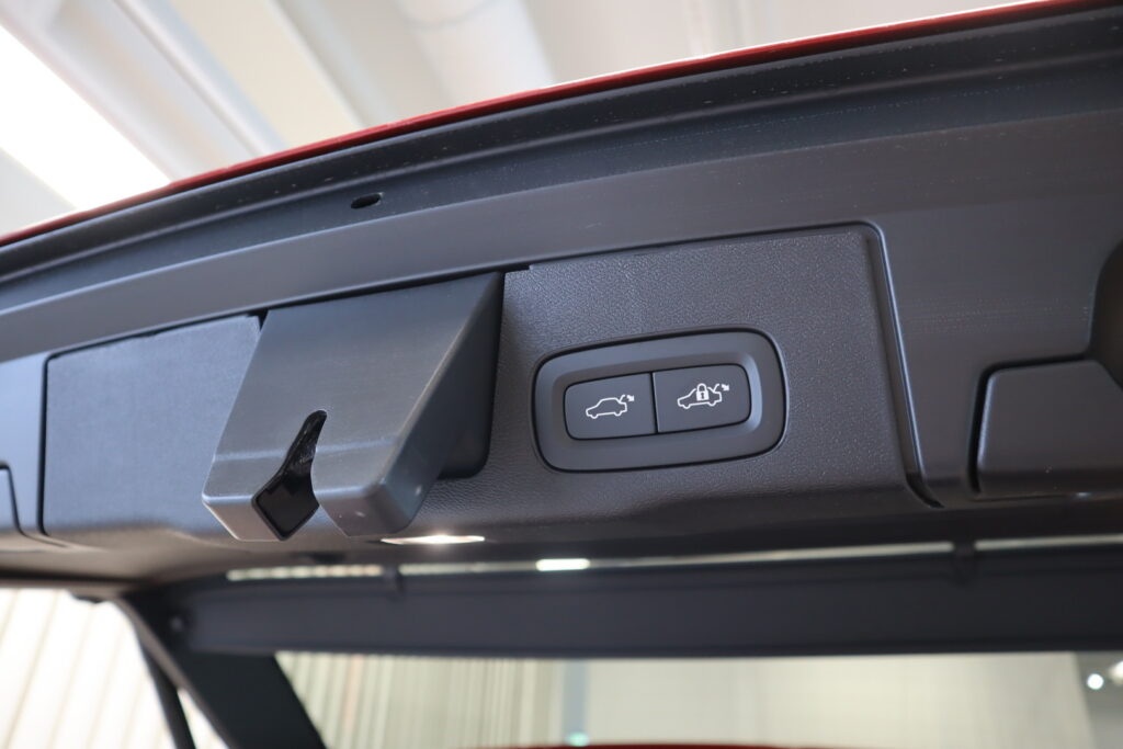 Volvo XC60, image 6