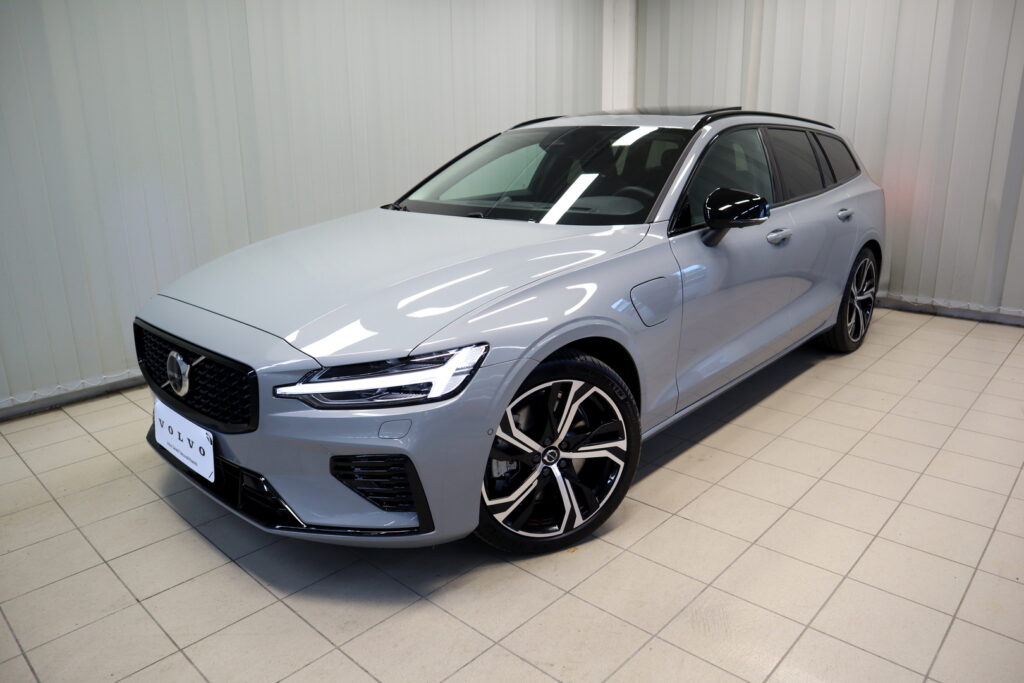 Volvo V60, image 2