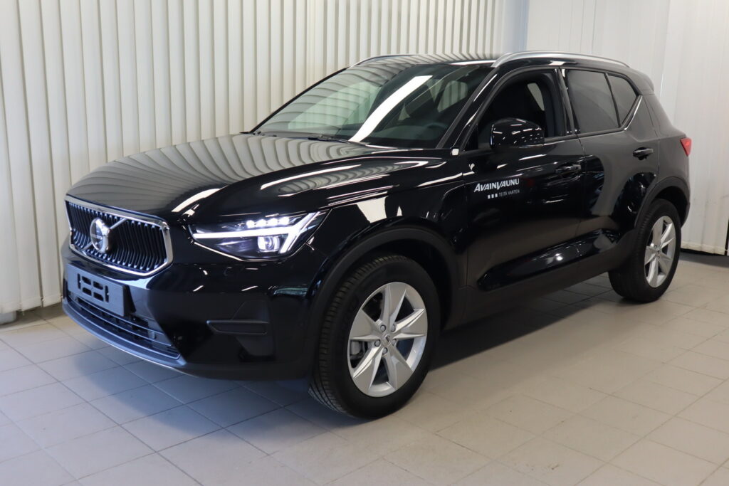 Volvo XC40, image 1