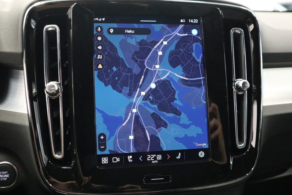 Volvo XC40, image 12