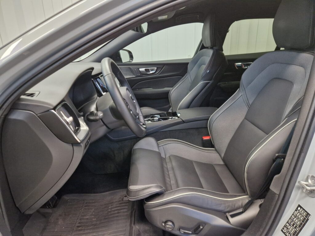 Volvo V60, image 10