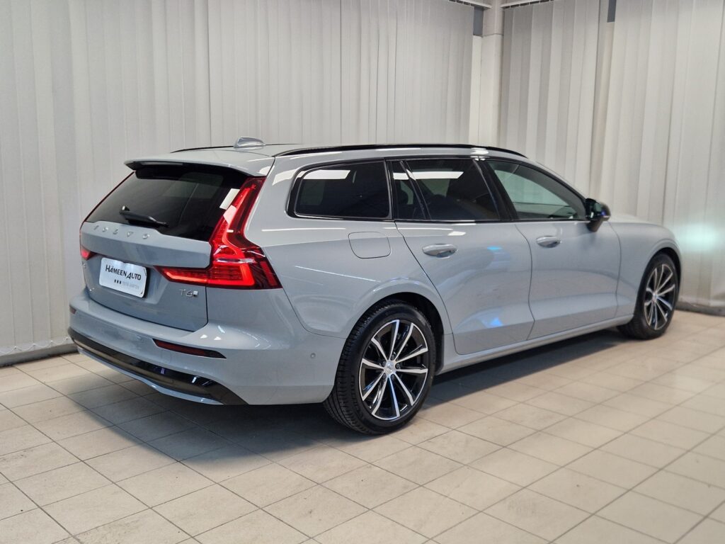Volvo V60, image 2