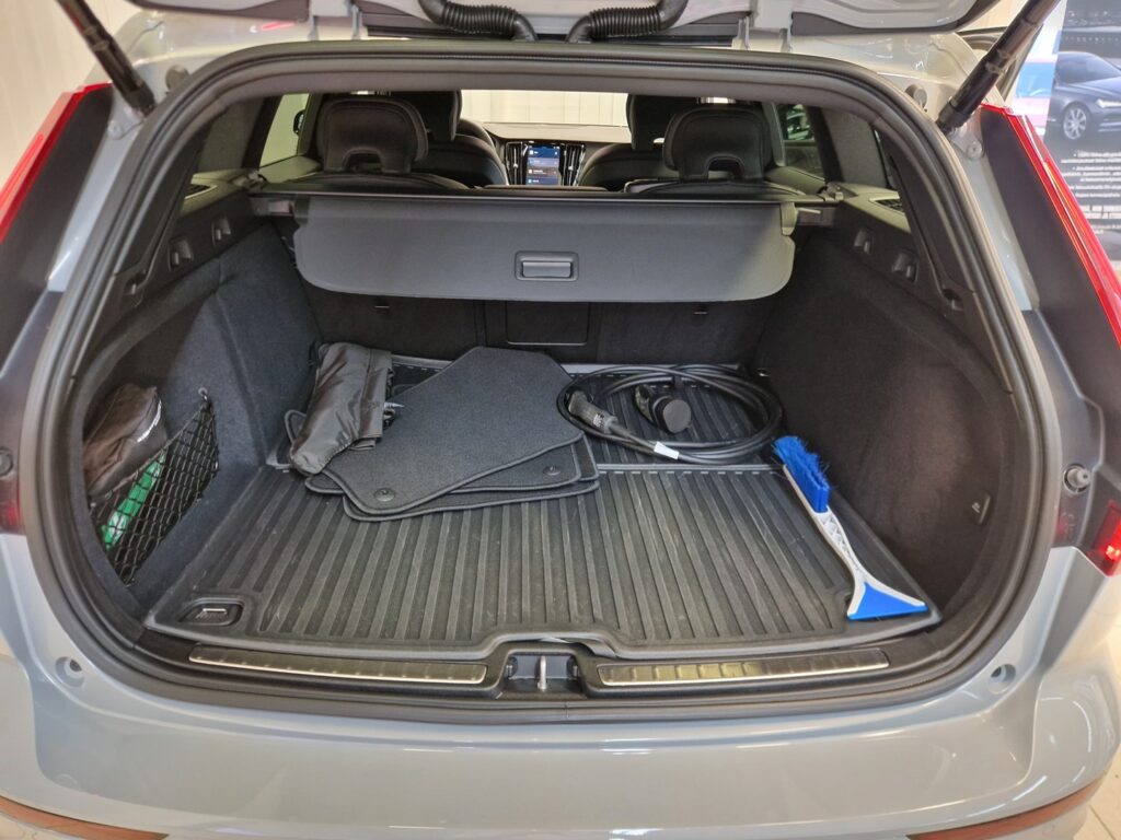 Volvo V60, image 20