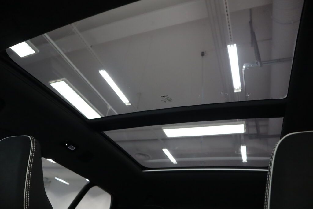 Volvo EX40, image 16