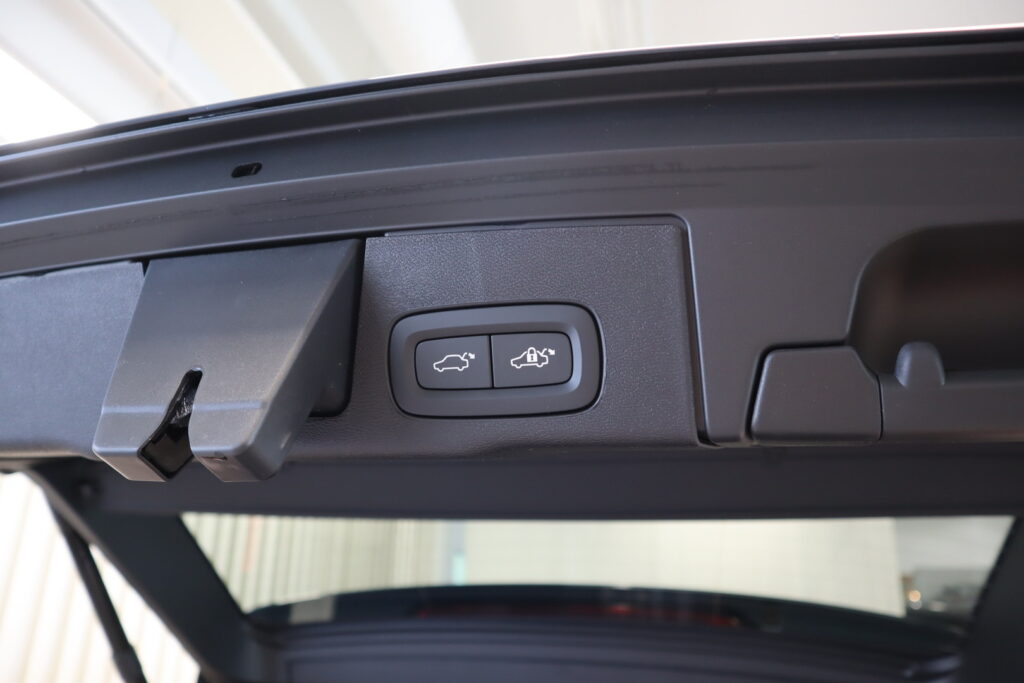 Volvo XC60, image 18