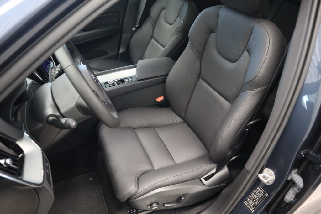 Volvo XC60, image 8