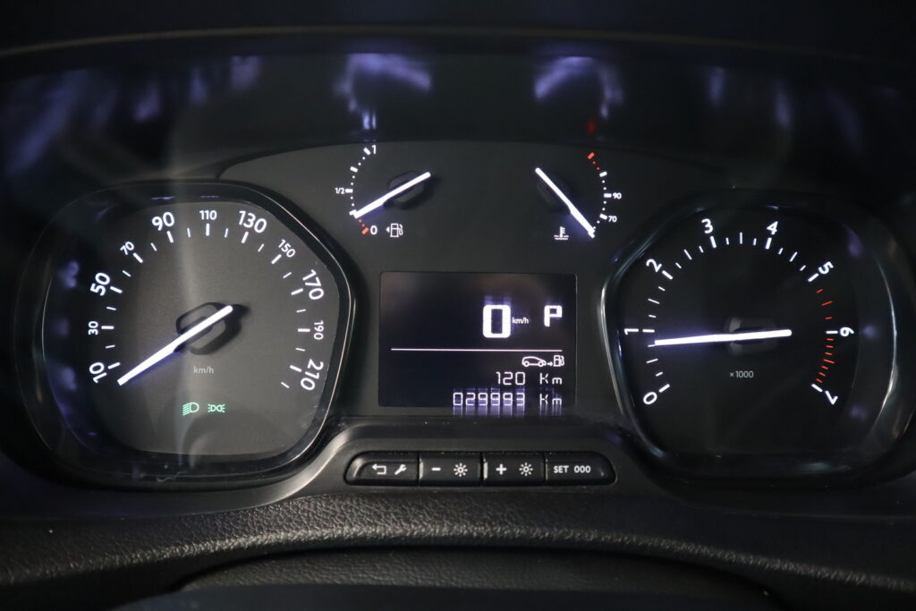 Opel Vivaro, image 12
