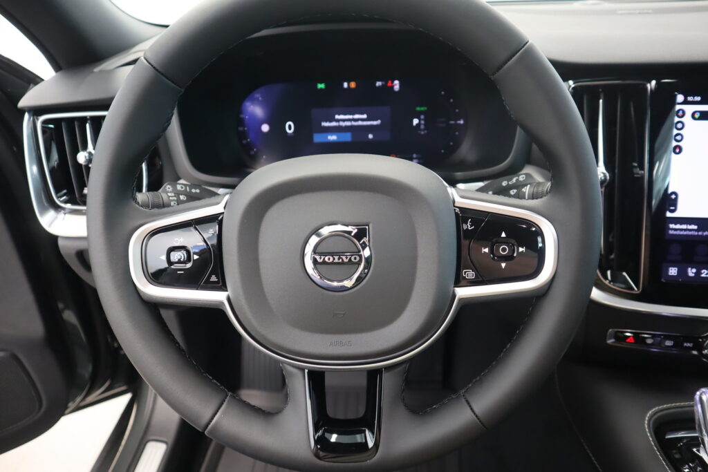 Volvo V60, image 13