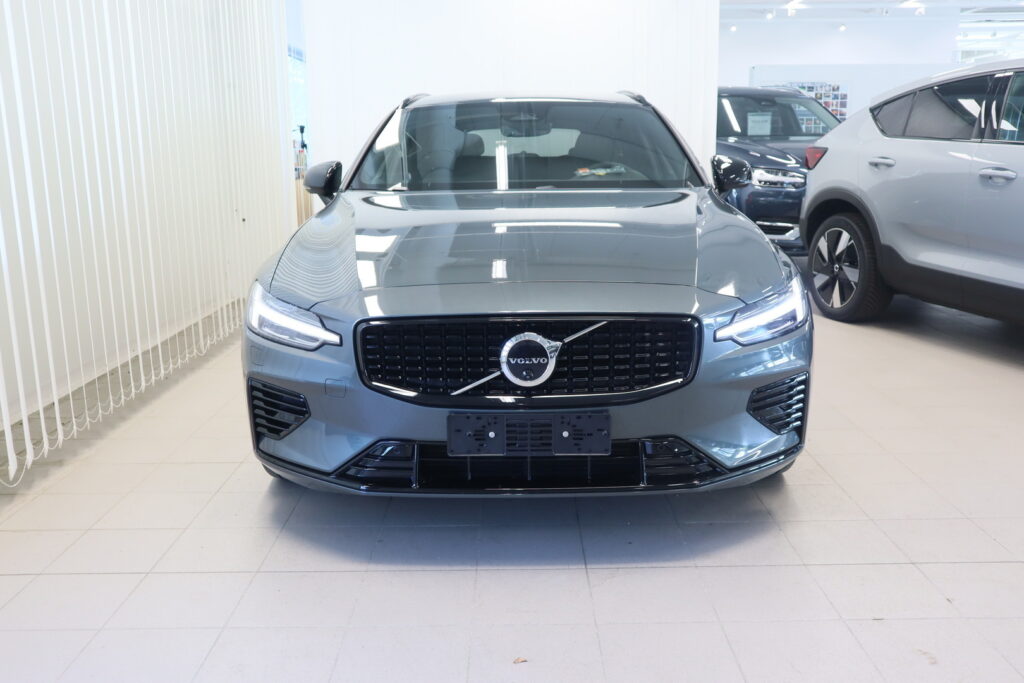 Volvo V60, image 2