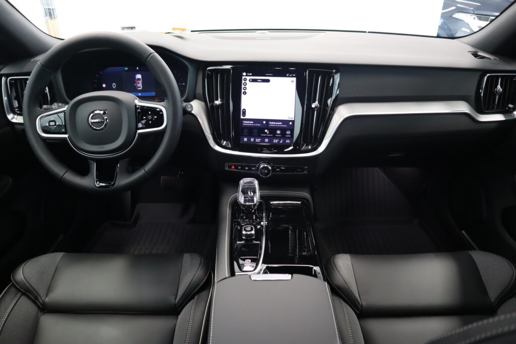 Volvo V60, image 7