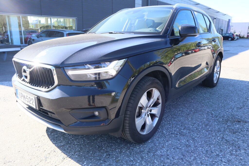 Volvo XC40, image 1