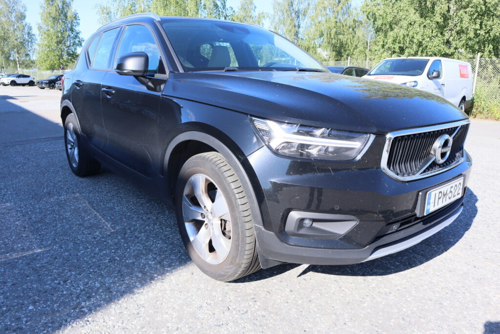 Volvo XC40, image 2