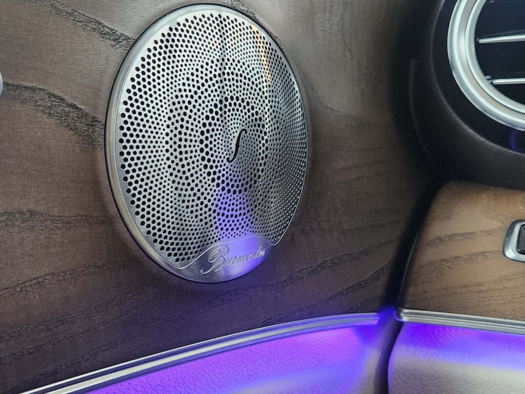 Mercedes-Benz E, image 21