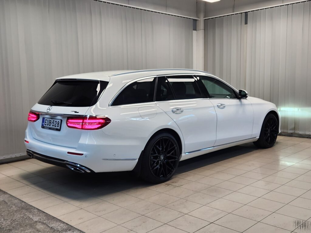 Mercedes-Benz E, image 5