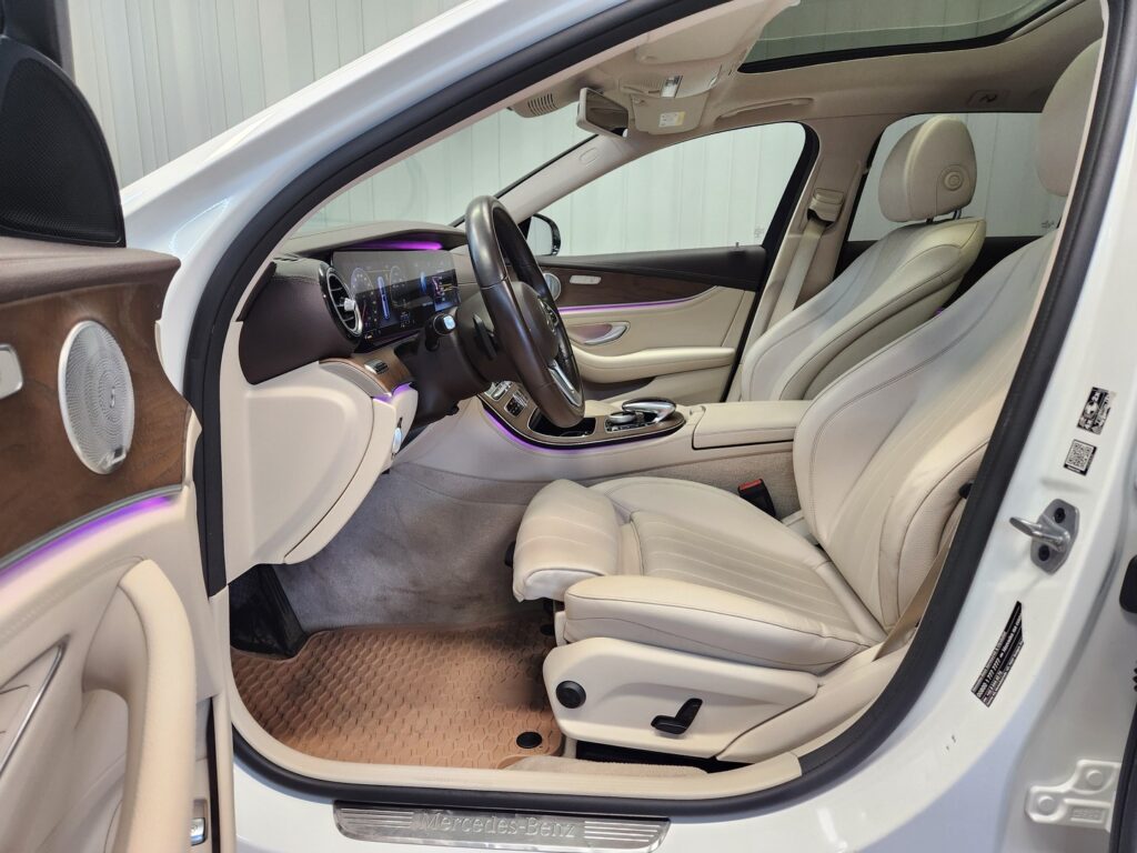 Mercedes-Benz E, image 6