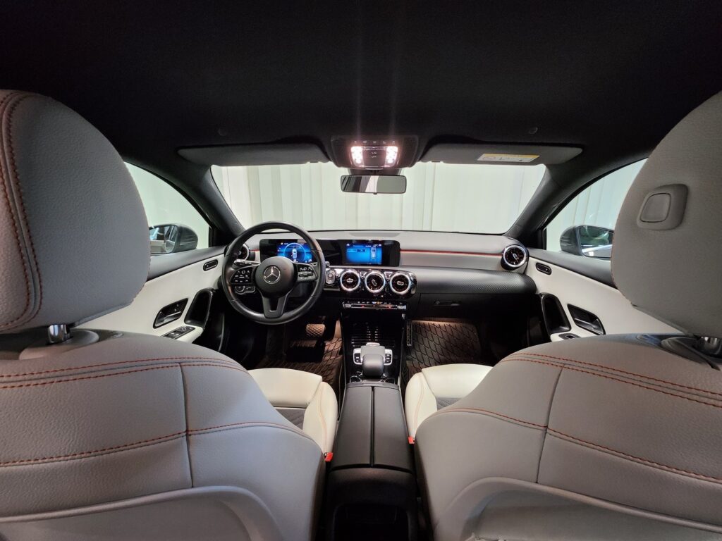 Mercedes-Benz A, image 11