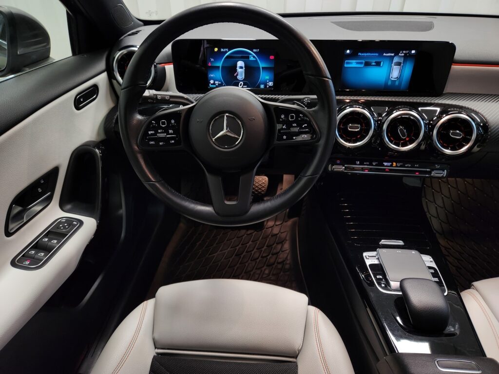Mercedes-Benz A, image 12