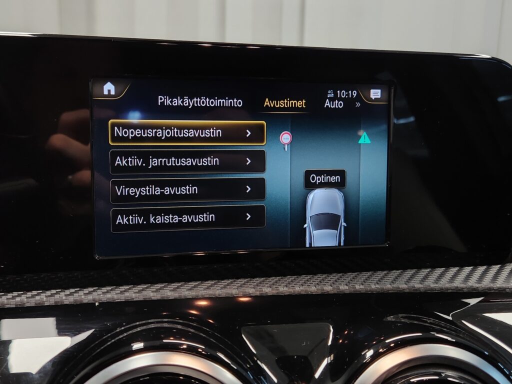 Mercedes-Benz A, image 16